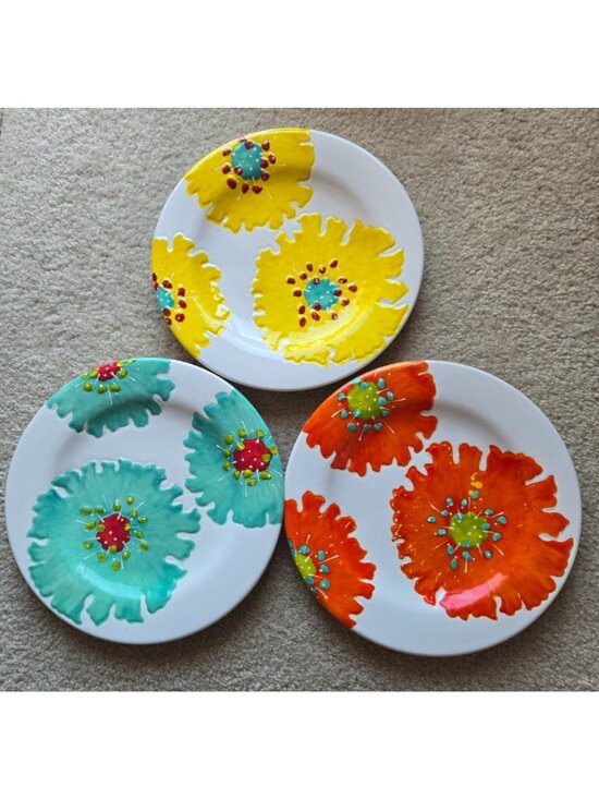 Laurie Gates Other - 3 Laurie Gates California Salad/Appetizer Plates Bright Floral Melamine 8.5 in